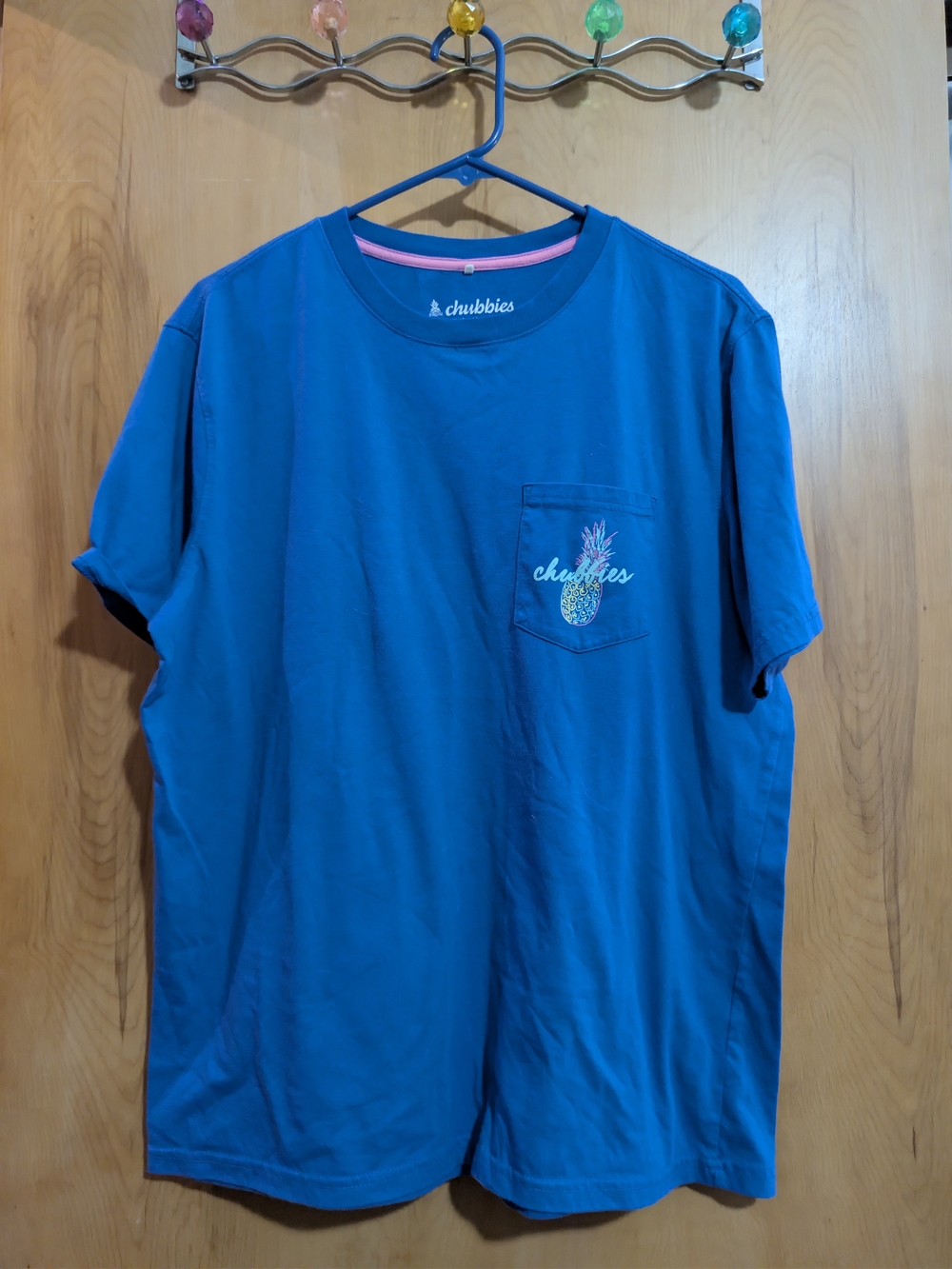 chubbies Blue Short Sleeve Pocket Tee with Pineapple Embroidery